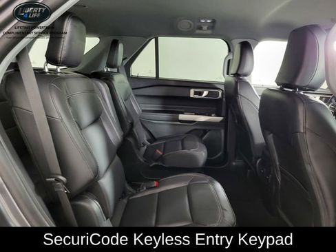 Certified 2023 Ford Explorer XLT w/ Equipment Group 202A image 17