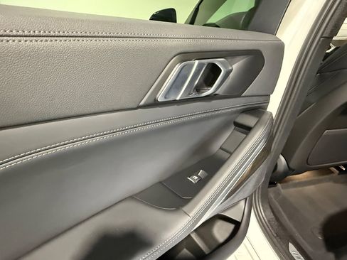 Used 2023 BMW X6 xDrive40i w/ M Sport Package AWD/4WD image 60