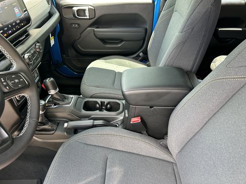 New 2025 Jeep Wrangler Sport S image 19