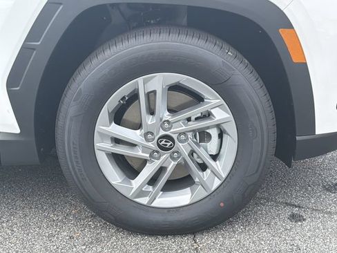 New 2026 Hyundai Tucson SE w/ Tow & Go Package FWD image 14