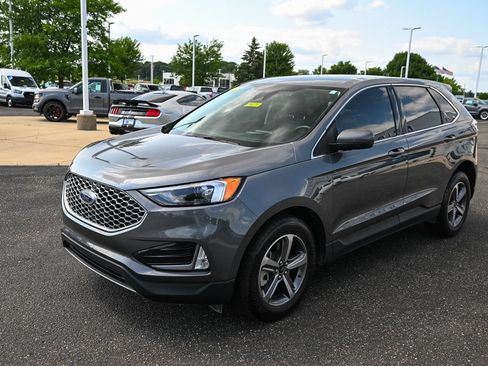 Used 2024 Ford Edge SEL w/ Convenience Package AWD/4WD image 9