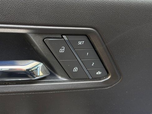 Used 2026 GMC Canyon Denali w/ LPO, Denali Black Edition AWD/4WD image 24