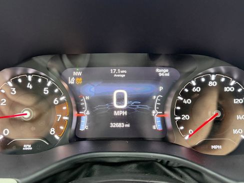 Used 2025 Jeep Compass Limited image 25