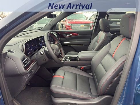 Certified 2024 Chevrolet Traverse RS image 8