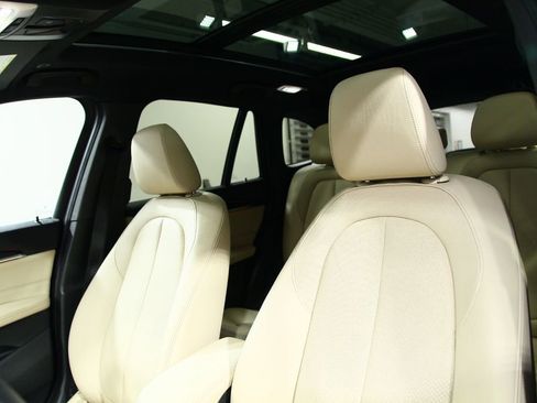 Used 2018 BMW X1 xDrive28i image 19