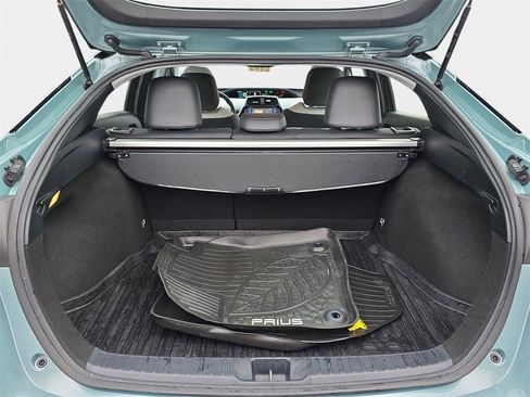Used 2017 Toyota Prius Four image 14