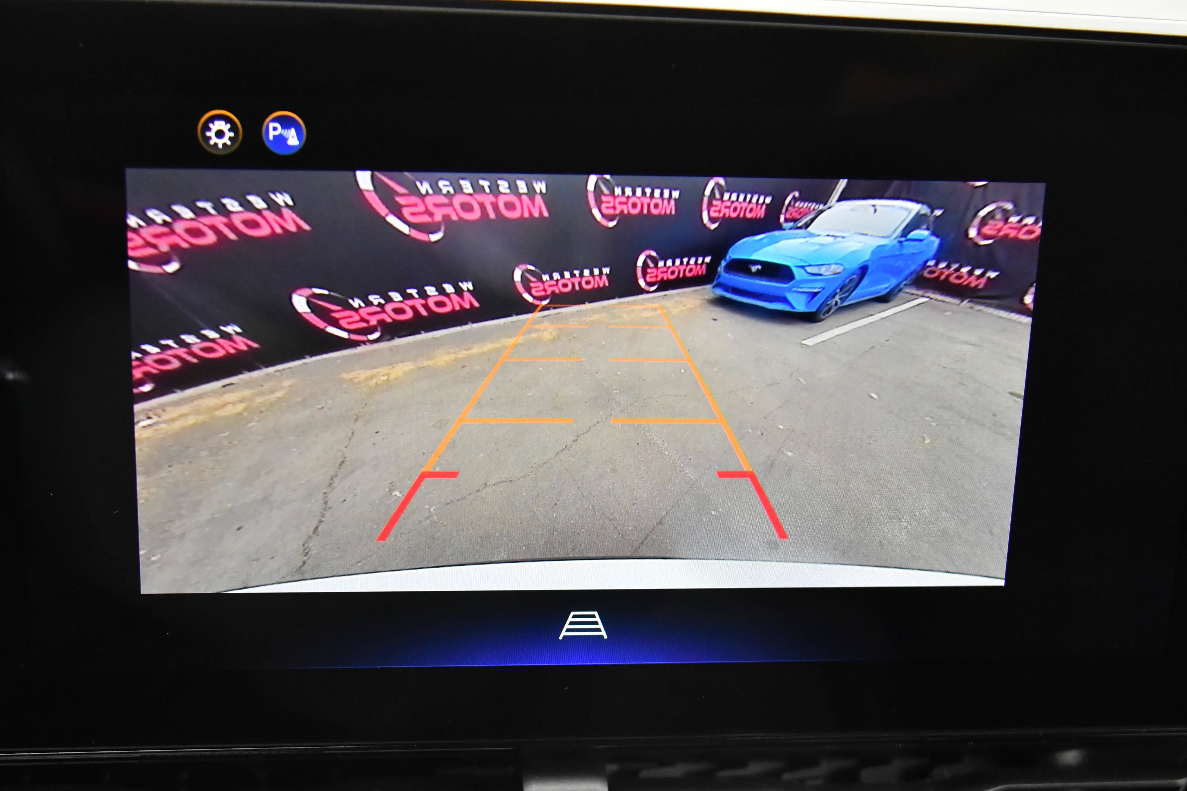 Used 2025 Chevrolet Equinox LT FWD image 17