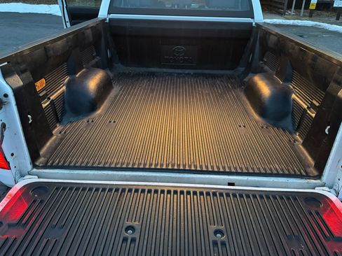 Used 2014 Toyota Tundra SR image 15