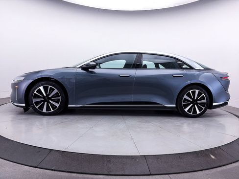 Used 2024 Lucid Air Touring AWD/4WD image 38