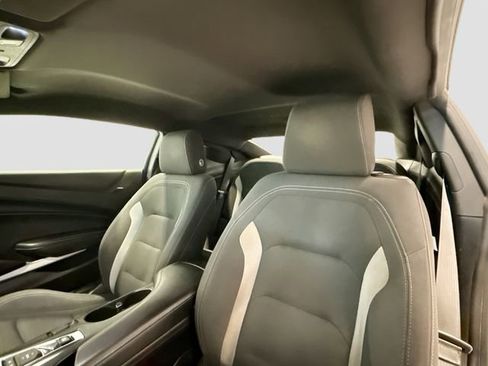 Used 2021 Chevrolet Camaro LT w/ RS Package image 20