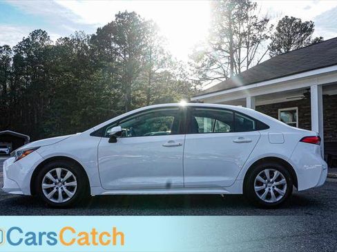 Used 2020 Toyota Corolla LE image 8