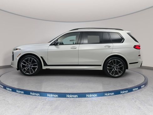 New 2026 BMW X7 M60i image 8