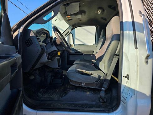Used 2019 Ford F650 2WD Regular Cab Super Duty image 7