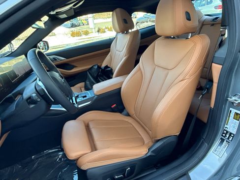 Certified 2025 BMW 430i xDrive Coupe w/ Premium Package image 11