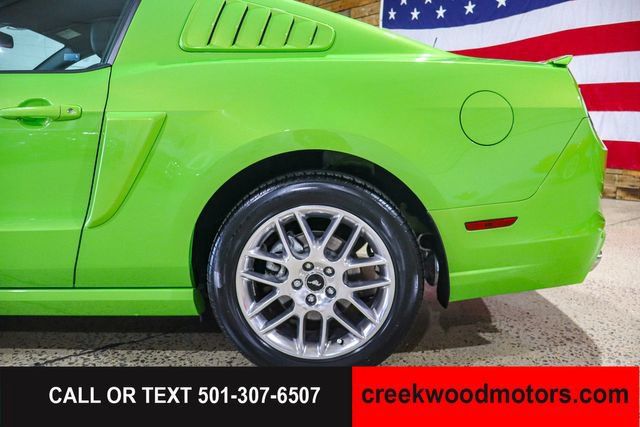 Used 2013 Ford Mustang GT Premium w/ Security Pkg RWD image 13