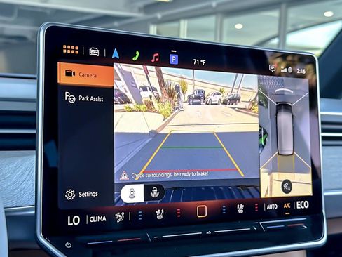 New 2025 Volkswagen ID. Buzz 1st Edition image 18