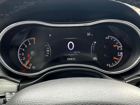 Used 2020 Jeep Grand Cherokee Limited image 22