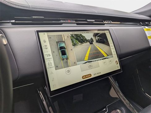 New 2025 Land Rover Range Rover Sport Dynamic SE image 11