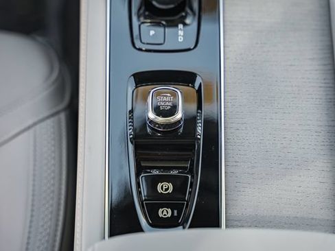 New 2026 Volvo XC90 B6 Plus w/ Protection Package Premier AWD/4WD image 26
