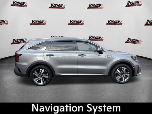 Certified 2023 Kia Sorento EX w/ Panoramic Sunroof Package AWD/4WD image 4