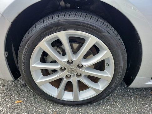 Used 2013 Toyota Avalon Limited image 17