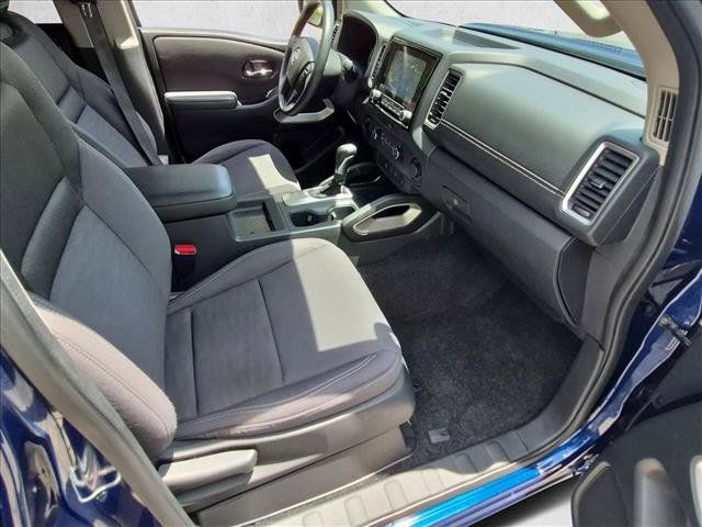 Used 2022 Nissan Frontier SV w/ Technology Package AWD/4WD image 19