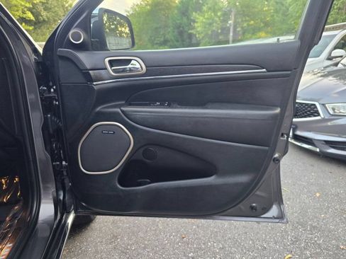 Used 2015 Jeep Grand Cherokee Summit AWD/4WD image 23