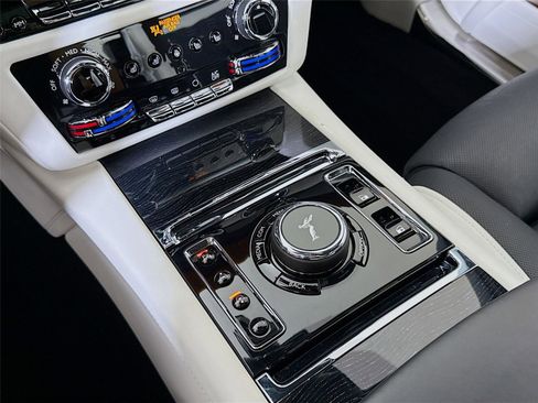 Used 2022 Rolls-Royce Ghost w/ Ghost Package image 22