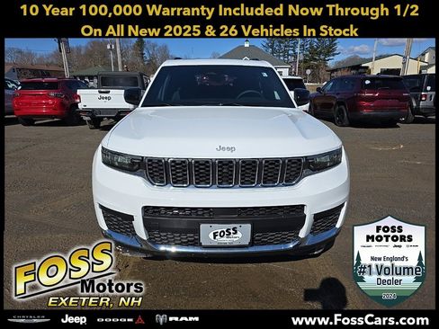 New 2025 Jeep Grand Cherokee L Laredo image 2