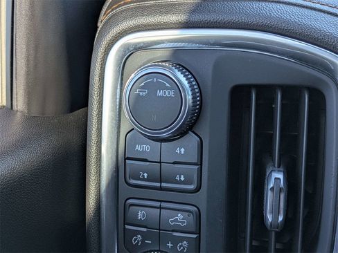 Used 2020 GMC Sierra 1500 AT4 w/ AT4 Premium Package image 26