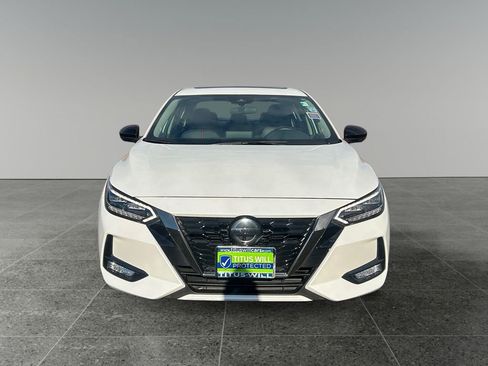 Used 2023 Nissan Sentra SR w/ SR Premium Package image 2
