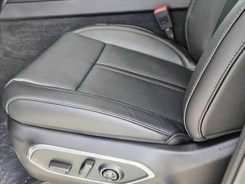 New 2026 Jeep Grand Wagoneer 4WD image 4