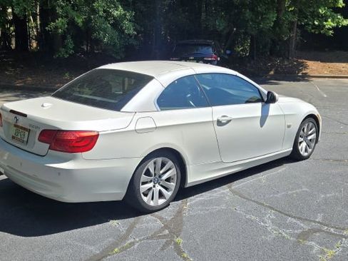 Used 2013 BMW 328i Convertible RWD image 11