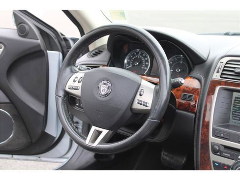 Used 2007 Jaguar XK Convertible RWD image 21