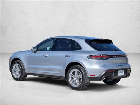 Used 2025 Porsche Macan Turbo image 3