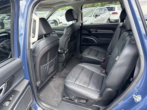 Used 2024 Kia Telluride SX Prestige AWD/4WD image 17