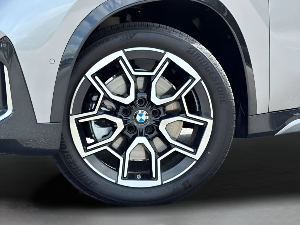 New 2026 BMW X1 xDrive28i w/ Technology Package AWD/4WD image 27