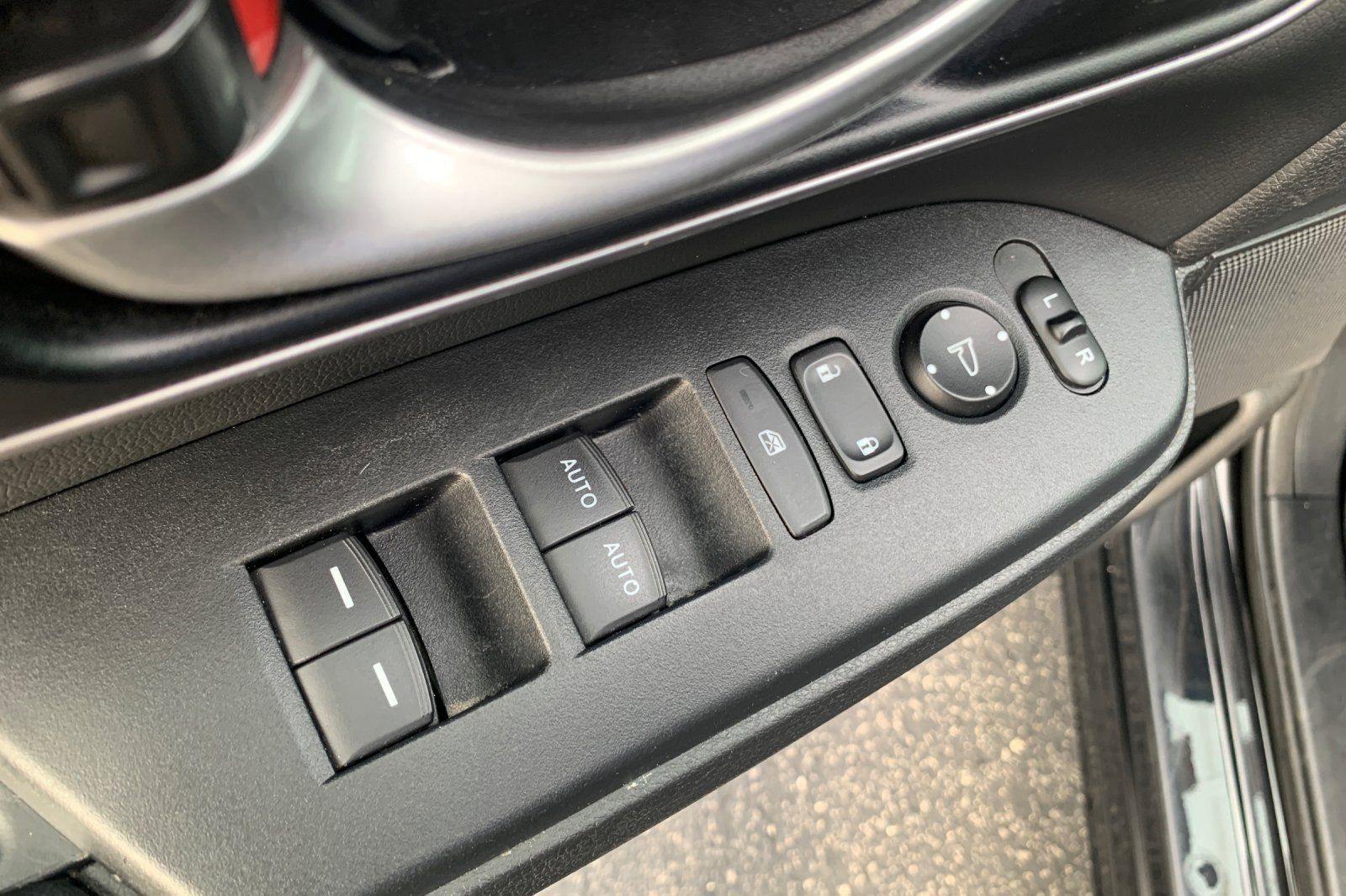 Used 2019 Honda CR-V EX-L image 14