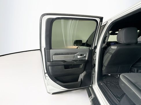 Used 2022 RAM 2500 Big Horn image 25