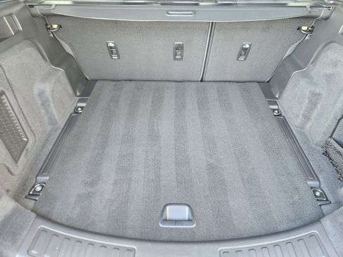 Certified 2025 Land Rover Discovery Sport Dynamic SE image 35