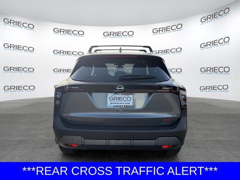 Certified 2025 Nissan Kicks SR FWD image 6