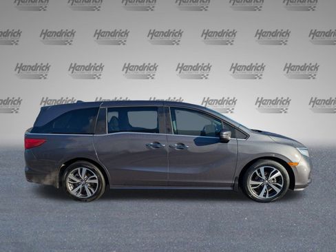 Certified 2024 Honda Odyssey Touring image 3