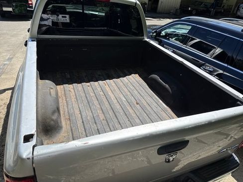 Used 2009 Dodge Ram 2500 Truck SXT AWD/4WD image 7