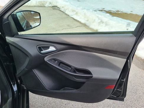 Used 2013 Ford Focus SE image 27