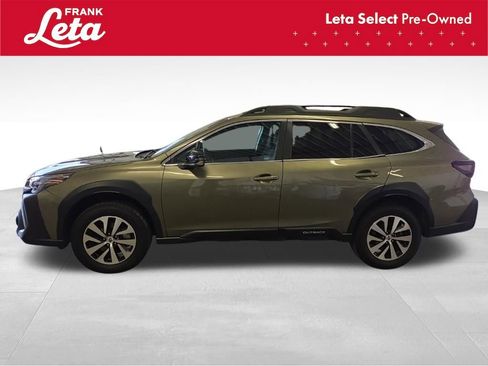 Used 2024 Subaru Outback Premium image 3