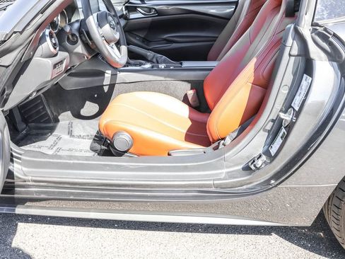 Used 2023 MAZDA MX-5 Miata Grand Touring RWD image 17