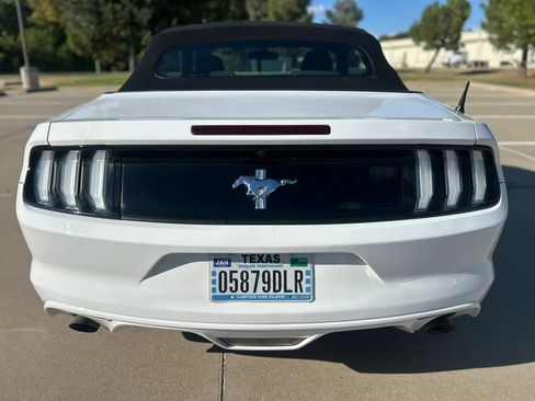 Used 2015 Ford Mustang Convertible RWD image 8