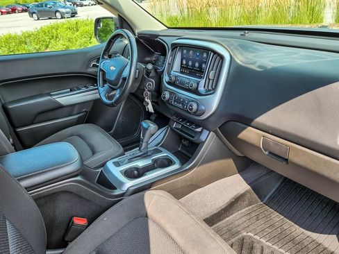 Used 2021 Chevrolet Colorado LT w/ LT Convenience Package AWD/4WD image 29