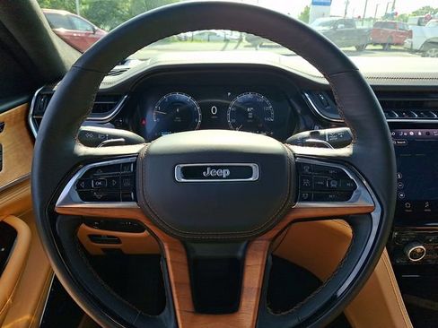 Used 2024 Jeep Grand Cherokee L Summit AWD/4WD image 21