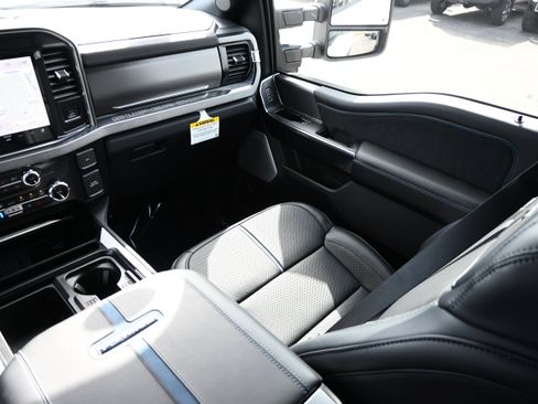 New 2026 Ford F250 Platinum AWD/4WD image 33